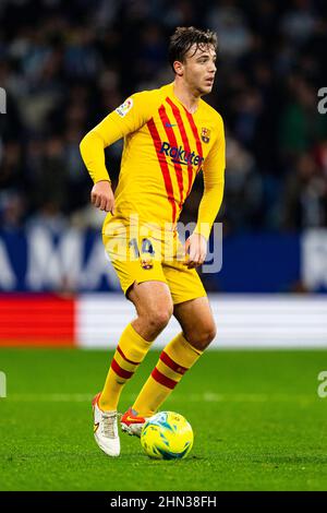 Barcelona, Spanien. 13th. Februar 2022. Nico Gonzalez (FC Barcelona) beim Fußballspiel der Liga zwischen RCD Espanyol und dem FC Barcelona am 13. Februar 2022 im Stadion Cornella-El Prat in Barcelona, Spanien. Foto: Siu Wu. Kredit: dpa/Alamy Live Nachrichten Stockfoto