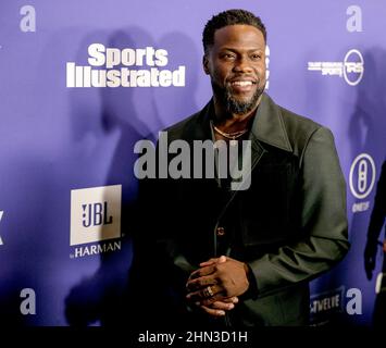 Los Angeles, USA. 12th. Februar 2022. Kevin Hart besucht am 12. Februar 2022 die Sports Illustrated Super Bowl Party im Century City Park in Los Angeles, Kalifornien. Foto: Shea Flynn/imageSPACE Credit: Imagespace/Alamy Live News Stockfoto