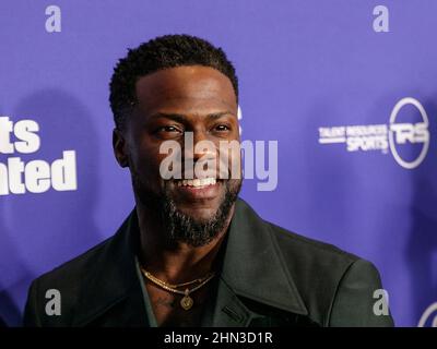 Los Angeles, USA. 12th. Februar 2022. Kevin Hart besucht am 12. Februar 2022 die Sports Illustrated Super Bowl Party im Century City Park in Los Angeles, Kalifornien. Foto: Shea Flynn/imageSPACE Credit: Imagespace/Alamy Live News Stockfoto