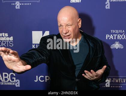 Los Angeles, USA. 12th. Februar 2022. Jeff Ross besucht am 12. Februar 2022 die Sports Illustrated Super Bowl Party im Century City Park in Los Angeles, Kalifornien. Foto: Shea Flynn/imageSPACE Credit: Imagespace/Alamy Live News Stockfoto