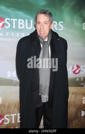 **DATEI FOTO** Ivan Reitman ist verstorben. NEW YORK, NY - NOVEMBER 15: Ivan Reitman bei der NY-Premiere von Ghostbusters: Afterlife am AMC Lincoln Square in New York City am 15. November 2021. Kredit: RW/MediaPunch Stockfoto