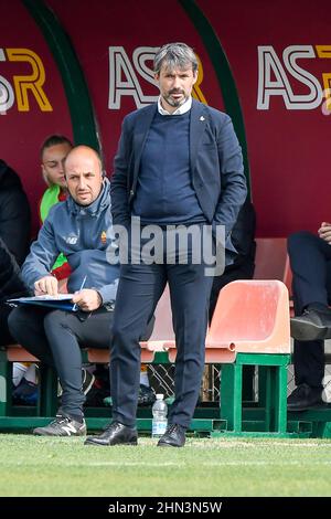 Rom, Italien, 13. Februar 2022 Alessandro Spugna Trainer von AS Roma in der Roma vs Como Coppa Italia Women League Credit:Roberto Ramaccia/Alamy Live News Stockfoto