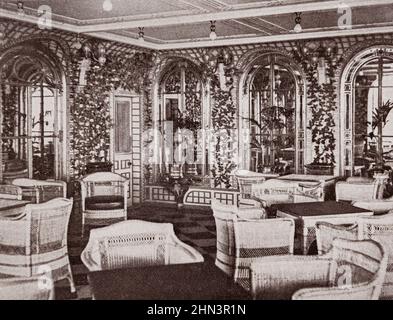 Luxus und Komfort an Bord des 'Titanic'-Liners: The Verandah Cafe für fünf Uhr. 1912 Stockfoto