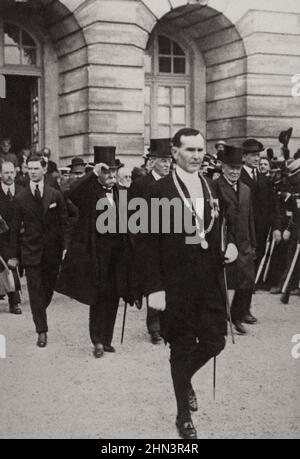 M. Clemenceau, Woodrow Wilson und Lloyd George verließen das Saint-Germain Chateau, nachdem sie den Österreichern die Friedensbedingungen überbtt hatten. Saint-Germain, Fra Stockfoto