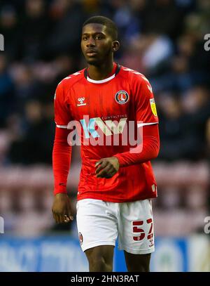 Daniel Kanu von Charlton Athletic während des Sky Bet League One-Spiels im DW Stadium, Wigan. Bilddatum: Samstag, 12. Februar 2022. Stockfoto