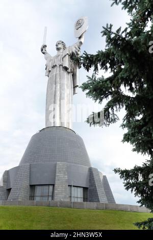 Heimat-Statue (Rodina Mat), Kiew, Ukraine, Europa Stockfoto