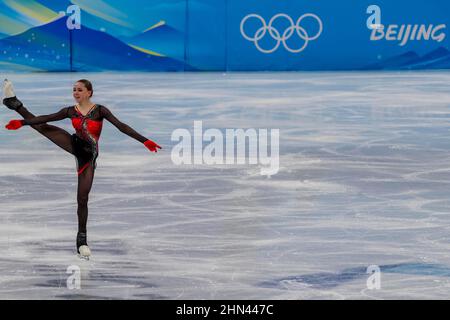 Peking, Hebei, China. 7th. Februar 2022. Kamila VALIEVA (ROC) tritt im Capital Indoor Stadium während der Olympischen Winterspiele 2022 in Peking, Hebei, China, an (Foto: © Walter G. Arce Sr./ZUMA Press Wire) Stockfoto