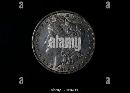 US Morgan Liberty Dollar 1890 isolierter schwarzer Hintergrund Stockfoto