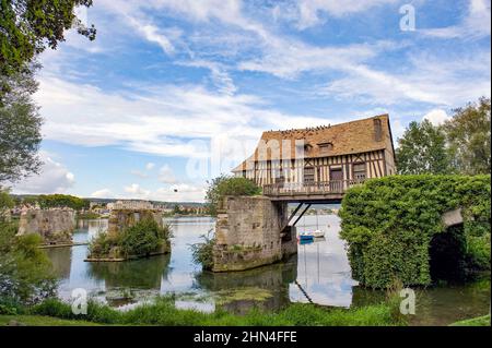 Die alte Mühle wurde von Claude Monet in Vernon, Normandie, Frankreich, gemalt Stockfoto