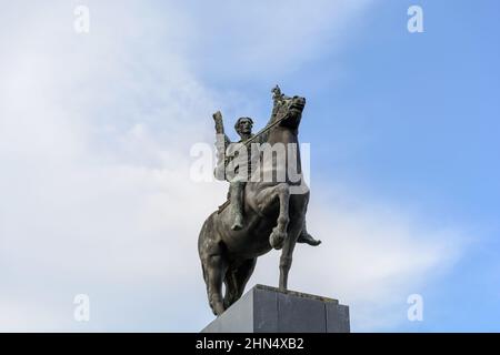 NIS, SERBIEN - 16. JUNI 2019 Denkmal für die Befreier der Stadt Nis in Serbien mit blauem Himmel, Nis, Serbien Stockfoto