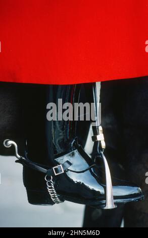 Nahaufnahme eines Reitguards-Stiefels, Pferdeguards Parade, Whitehall, London. VEREINIGTES KÖNIGREICH Stockfoto