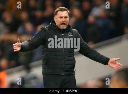 London, England - FEBRUAR 09: Southampton-Manager Ralph Hasenhuttl während der Premier League zwischen Tottenham Hotspur und Southampton in Tottenham Hot Stockfoto
