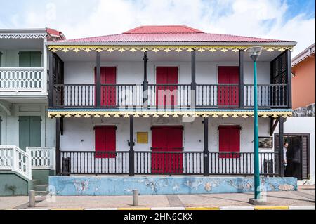 Die alte 'Maririe' (Rathaus) von Marigot, Hauptstadt des französischen Teils von Saint-Martin / Sint Maarten Stockfoto