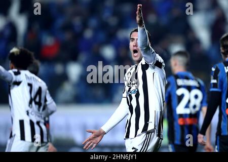 Dusan Vlahovic von Juventus FC zeigt sich während des Serie-A-Spiels zwischen Atalanta BC und Juventus FC im Gewiss-Stadion am 13. Februar 2022 in Bergamo, Italien. Stockfoto