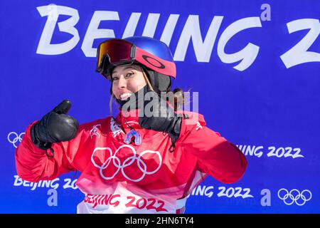 Zhangjiakou, China 20220214.die Freestyle-Skifahrerin Eileen Gu aus China ging im Slopestyle mit einem 3rd. Platz in der Qualifikation in Zhangjiakou während der Olympischen Winterspiele in Peking 2022 ins Finale. Foto: Heiko Junge / NTB Stockfoto