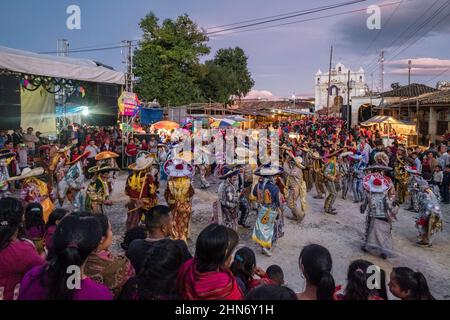 danza de los mexicanos, Santo Tomás Chichicastenango, República de Guatemala, América Central Stockfoto