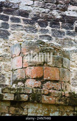 Ca. 1500 Jahre alte Pigmentierung, Struktur II, Archäologische Zone Hormiguero, Rio Bec Style, Campeche State, Mexiko Stockfoto