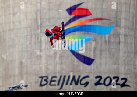 ZHANGJIAKOU, CHINA - 15. FEBRUAR: Laurie Blouin aus Kanada tritt am 15. Februar 2022 im Genting Snow Park P & X Stadium in Zhangjiakou, China, beim Big Air Finale während der Olympischen Spiele 2022 in Peking an (Foto von Iris van den Broek/Orange Picics) NOCNSF Stockfoto