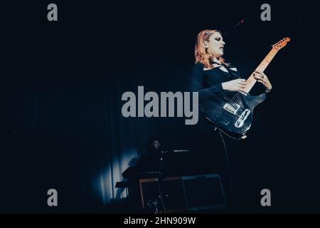 14th. Februar 2022, Glasgow, Schottland: Wolf Alice peform im Barrowland Ballroom am Eröffnungsabend ihrer UK-Tour 2022. Kredit: Thomas Jackson / Alamy Live Nachrichten Stockfoto