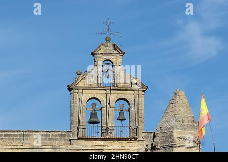 Die Glocken der Kirche San Mateo in Jerez de la Frontera Stockfoto