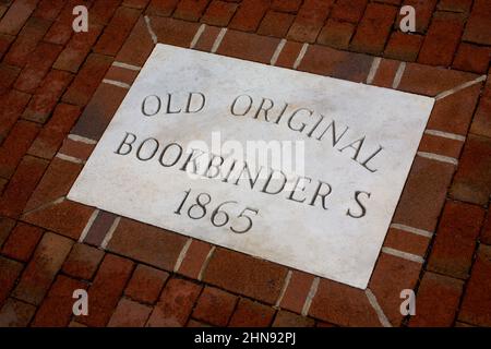 Das Gebäude des Old Original Buchbinders, ein historisches Fischrestaurant in Philadelphia, Pennsylvania Stockfoto