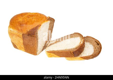 Doppelfarbiger Brotscheiben isoliert auf weißem Hintergrund Stockfoto