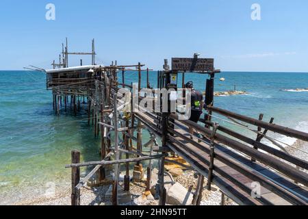 Trabocco Valley Caves of San Vito Chietino, Abruzzen, Italien, Europa Stockfoto