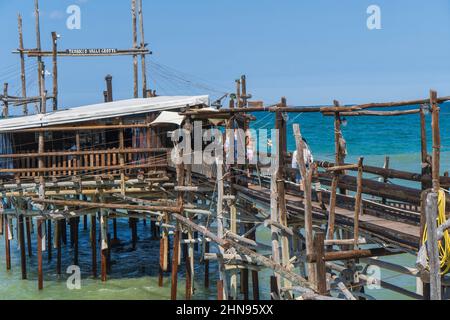 Trabocco Valley Caves of San Vito Chietino, Abruzzen, Italien, Europa Stockfoto