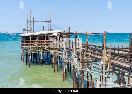 Trabocco Valley Caves of San Vito Chietino, Abruzzen, Italien, Europa Stockfoto