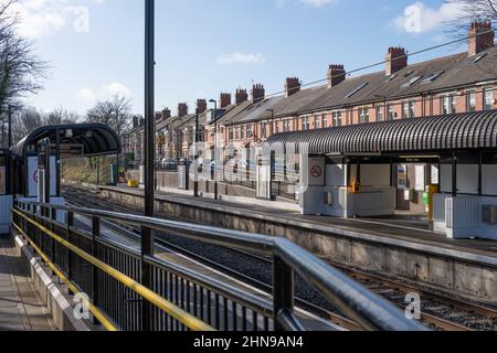 Ilford Road Station, an der Tyne and Wear Metro Elektro-Stadtbahn, Newcastle upon Tyne, Großbritannien. Stockfoto