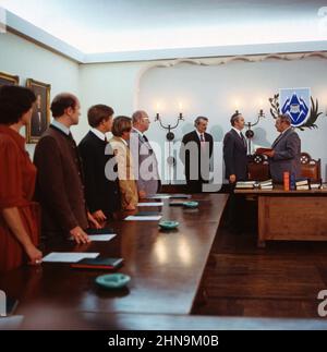 Der Bürgermeister, Fernsehserie, Deutschland 1979 - 1980, Folge 'ein töchtiger Mann', Darsteller: Gustl Bayrhammer (rechts) Stockfoto