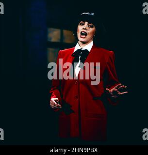 Mireille Mathieu, berühmte französische Sängerin, Bild um 1986. Französische Sängerin Mireille Mathieu, Foto um 1986. Stockfoto