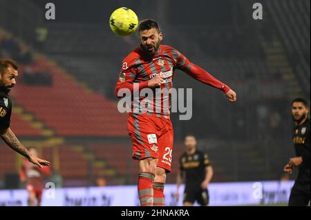 Cremona, Italien. 15th Feb, 2022. samuel di Carmine (cremonese) während US Cremonese gegen Parma Calcio, Italienisches Fußballspiel der Serie B in Cremona, Italien, Februar 15 2022 Quelle: Independent Photo Agency/Alamy Live News Stockfoto