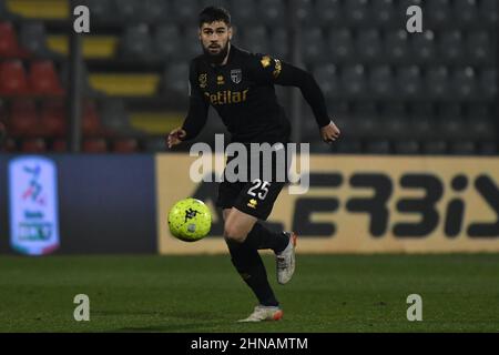 Cremona, Italien. 15th Feb, 2022. elias Cobbaut (Parma) während des Spiels der US Cremonese gegen Parma Calcio, Italienischer Fußball Serie B in Cremona, Italien, Februar 15 2022 Quelle: Independent Photo Agency/Alamy Live News Stockfoto