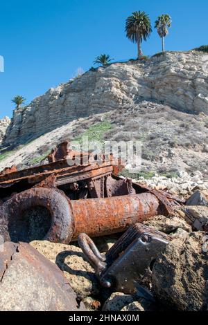 Die SS Dominator landete 1961 in der Nähe von Rancho Palos Verdes in Südkalifornien und rostet seitdem. Stockfoto