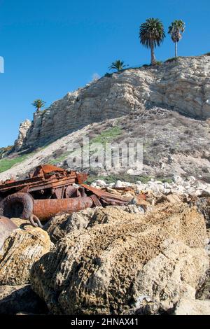 Die SS Dominator landete 1961 in der Nähe von Rancho Palos Verdes in Südkalifornien und rostet seitdem. Stockfoto