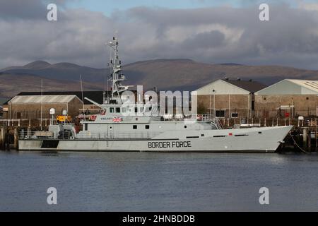 HMC Vigilant, ein Zollschneider aus dem Jahr 42m, der von der britischen Grenztruppe betrieben wird, am Firth of Clyde in Great Harbour in Greenock, Inverclyde. Stockfoto