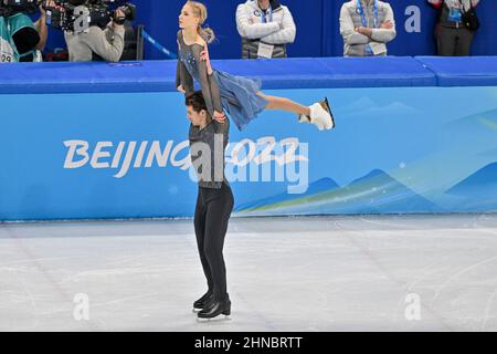 PEKING, CHINA - 14. FEBRUAR: Juulia Turkkila und Matthias Versluis vom Team Finnland skaten während des Ice Dance Free Dance am 10. Tag der Beijing 20 Stockfoto