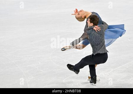 PEKING, CHINA - 14. FEBRUAR: Juulia Turkkila und Matthias Versluis vom Team Finnland skaten während des Ice Dance Free Dance am 10. Tag der Beijing 20 Stockfoto