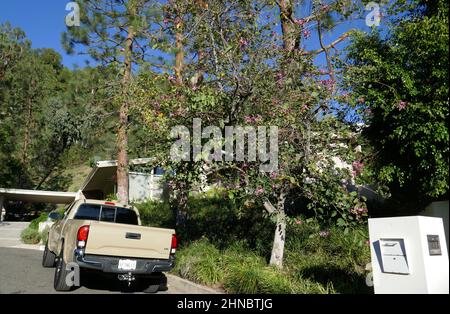 Beverly Hills, California, USA 12th February 2022 Music Executive/Producer Clarence Avant and wife Jacqueline Avant's Home/House on Maytor Place where on December 1, 2021 a Raub ereignete sich und Jacqueline wurde ermordet, hier gezeigt am 12. Februar 2022 in Beverly Hills, Kalifornien, USA. Aariel Maynor wurde wegen des Mordes angeklagt. Foto von Barry King/Alamy Stockfoto Stockfoto