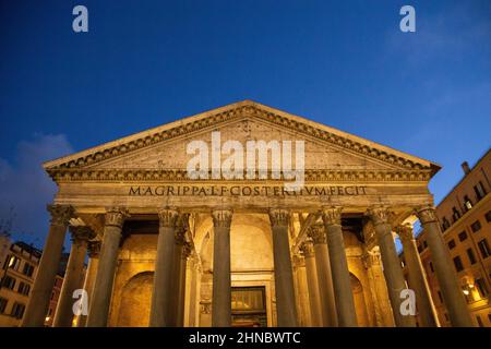 Rom, Italien. 15th. Februar 2022. Blick auf das Pantheon in Rom (Foto: Matteo Nardone/Pacific Press/Sipa USA) Quelle: SIPA USA/Alamy Live News Stockfoto