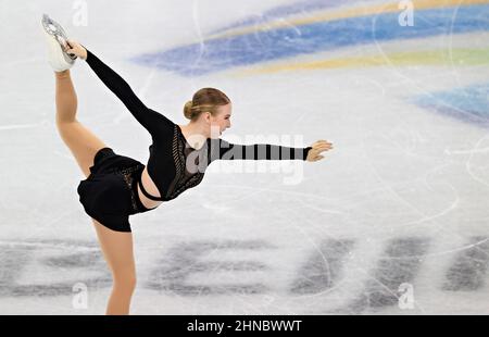 PEKING, CHINA - 15/02/2022, Lindsay van Zundert aus den Niederlanden während des Kurzprogramms der Frauen Eiskunstlauf-Qualifikationen Stockfoto