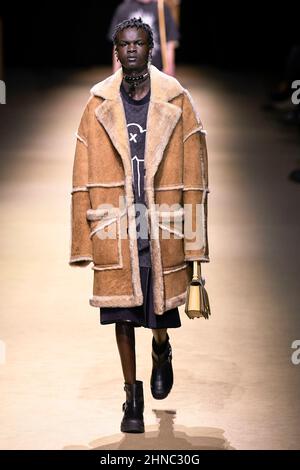 COACH Herbst/Winter 2022-23 Start- und Landebahn während der New York Fashion Week, 2022. Februar - New York, Vereinigte Staaten von Amerika. 14/02/2022 Stockfoto