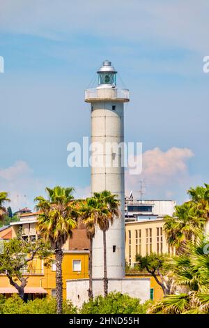 Leuchtturm in San Benedetto del Tronto, Italien Stockfoto