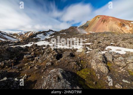 Ein Blick auf den Brennisteinsalda Berg im Sommer, Landmannalaugar, Highlands, Island, Nordeuropa Stockfoto