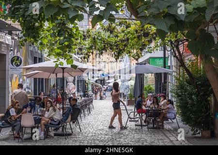 Bars in Kapana - The Trap berühmtes Kunstviertel der Stadt Plovdiv, Hauptstadt der Provinz Plovdiv im südlichen Zentrum Bulgariens Stockfoto