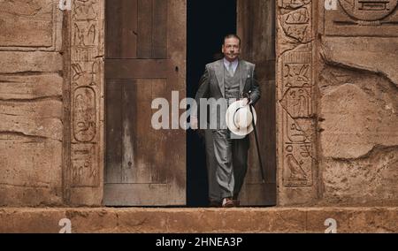 DEATH ON THE NILE (2022) KENNETH BRANAGH KENNETH BRANAGH (DIR) 20TH CENTURY STUDIOS/MOVIESTORE COLLECTION Stockfoto