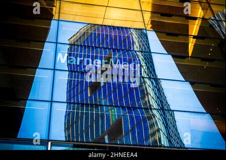 Die WarnerMedia-Büros in Hudson Yards in New York am Dienstag, den 1. Februar 2022. AT&T gab bekannt, dass es seine WarnerMedia-Sparte ausgliedern und mit Discovery Inc. (© Richard B. Levine) kombinieren wird. Stockfoto