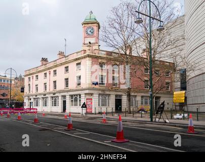 Birmingham, Großbritannien, November 2018 - Fassade eines öffentlichen Hauses in der Stadt Birmingham, Großbritannien Stockfoto