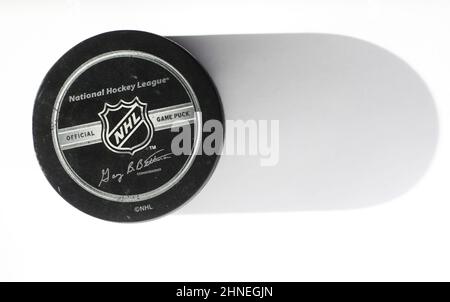 Offizielles Spiel Puck aus NHL, National Hockey League, USA. Stockfoto